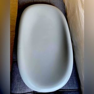 Hatch Baby Grow Smart Changing Pad and Scale in Grey